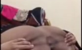 Desi paki bhabhi meaty ass hole thighs giant breasts muslim hijab