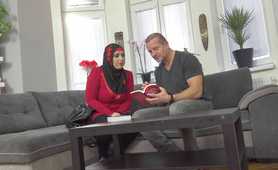 Aisha Bahadur & George Uhl in Grateful sweet Muslim Gets plowed - Porncz